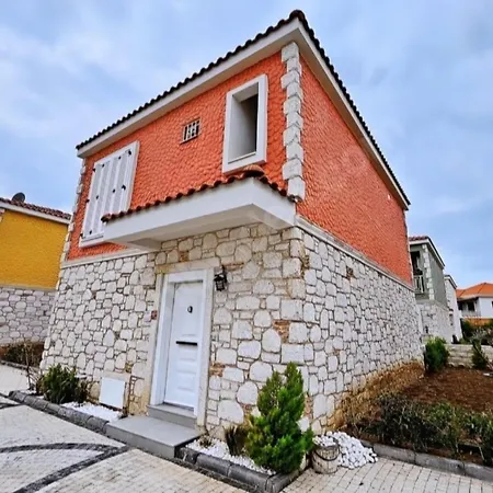 Denize Sifir Villa